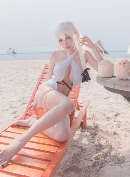 海鸥飞处彩云飞